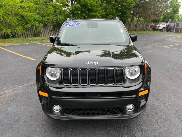 Used 2021 Jeep Renegade Latitude with VIN ZACNJDBB6MPM35806 for sale in Bloomfield, MI