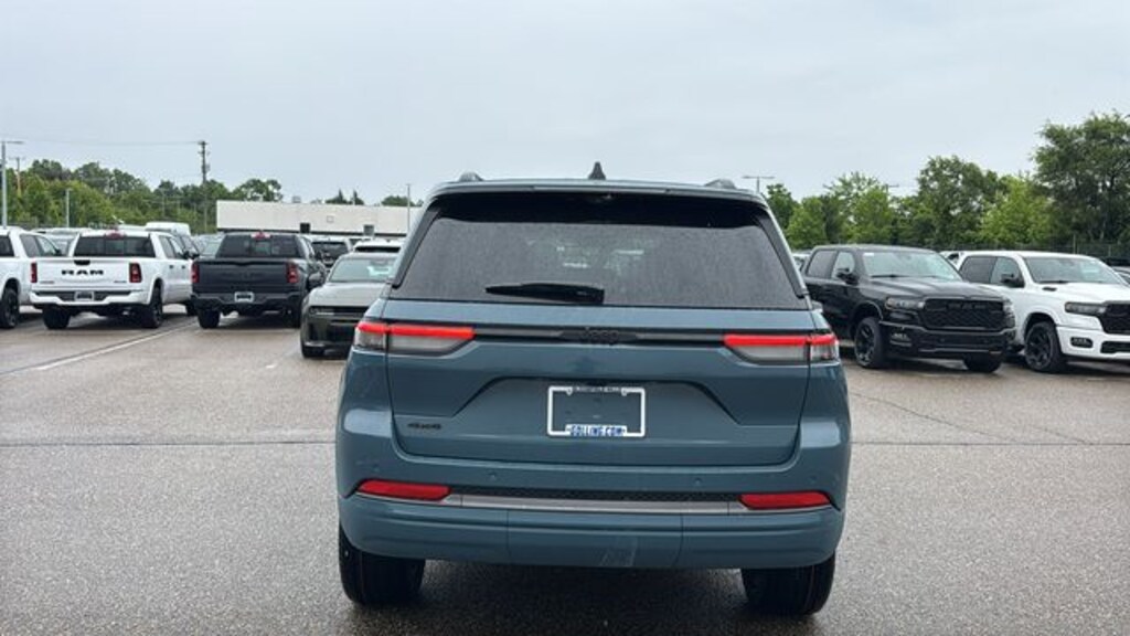 New 2026 Jeep Grand Cherokee LIMITED RESERVE 4X4 Sport Utility