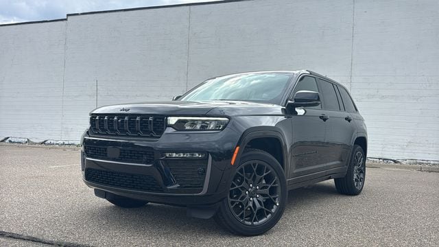 2027 Jeep Grand Cherokee