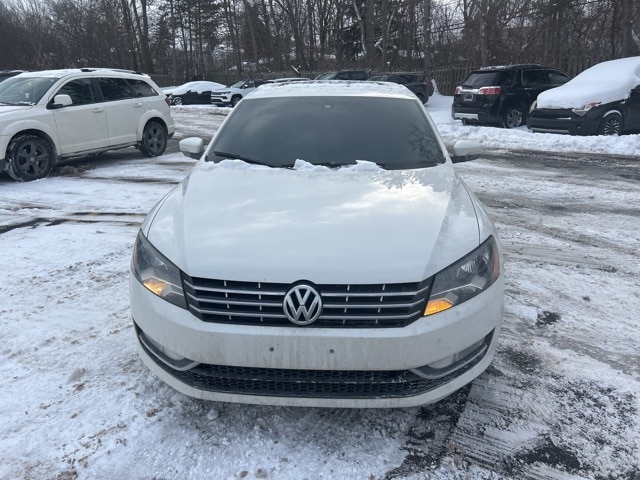 Used 2014 Volkswagen Passat SEL Premium with VIN 1VWCN7A36EC037668 for sale in Bloomfield Township, MI