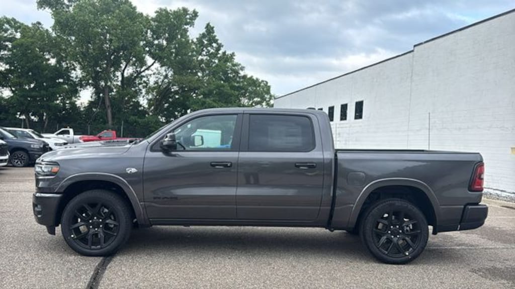 New 2026 Ram 1500 LARAMIE CREW CAB 4X4 5'7 BOX Pickup
