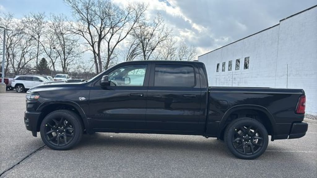 New 2026 Ram 1500 LARAMIE CREW CAB 4X4 5'7 BOX Pickup