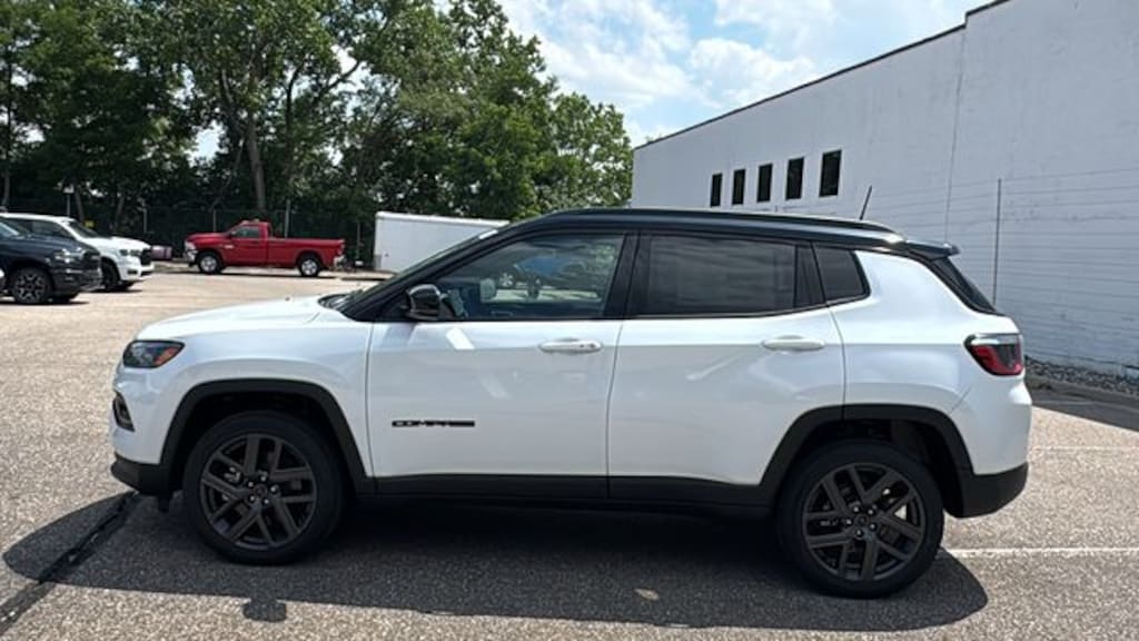 New 2026 Jeep Compass LIMITED ALTITUDE 4X4 Sport Utility