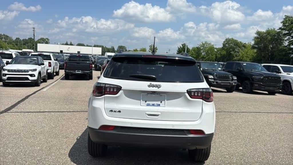 New 2026 Jeep Compass LIMITED ALTITUDE 4X4 Sport Utility