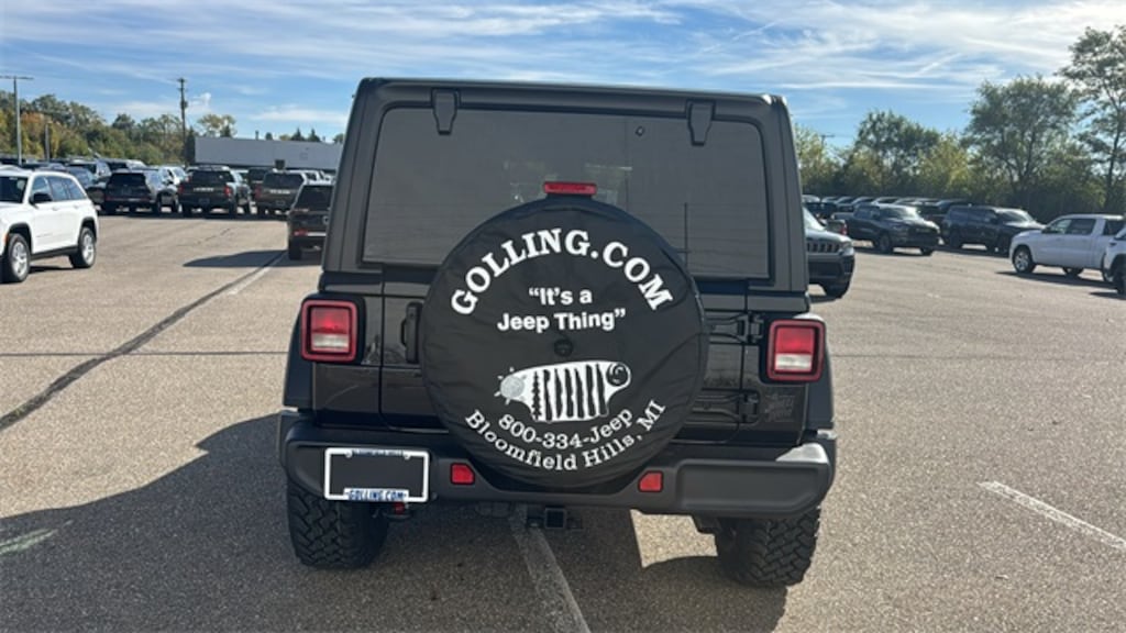 New 2026 Jeep Wrangler 4-DOOR WILLYS Sport Utility