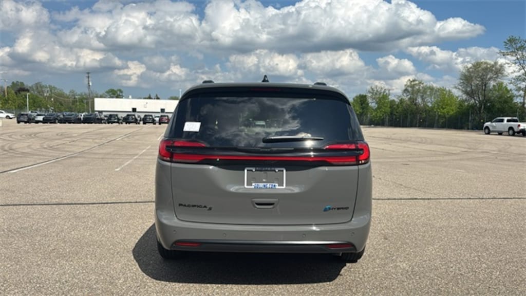 New 2025 Chrysler Pacifica Hybrid PACIFICA PLUG-IN HYBRID S APPEARANCE Passenger Van