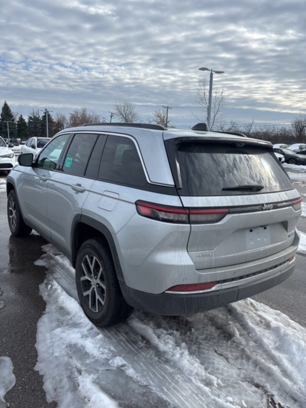 Used 2024 Jeep Grand Cherokee Limited SUV
