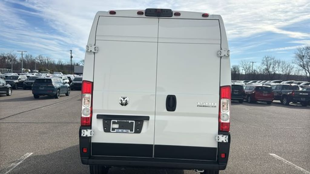 New 2026 Ram ProMaster PROMASTER 1500 TRADESMAN CARGO VAN HIGH ROOF 136' Cargo Van