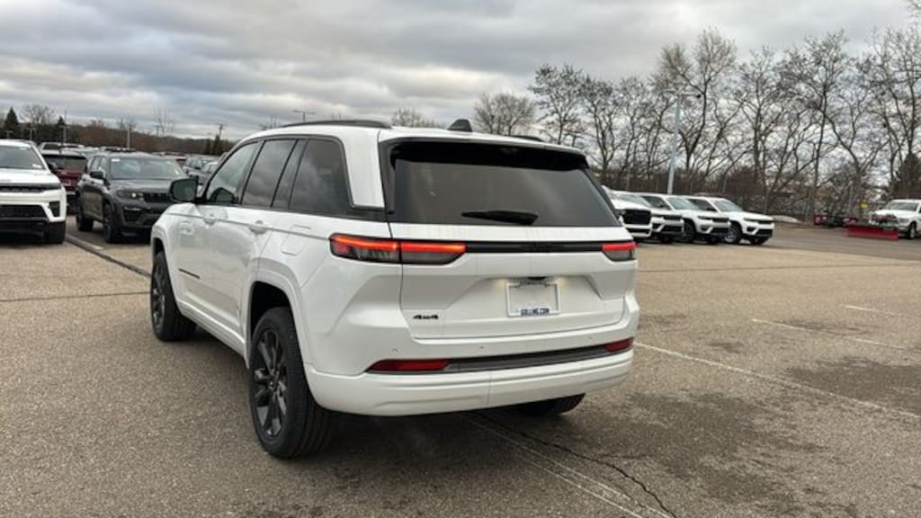 New 2026 Jeep Grand Cherokee LIMITED RESERVE 4X4 Sport Utility