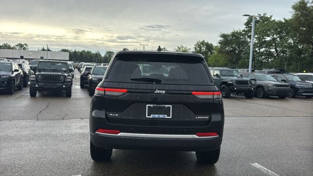 New 2027 Jeep Grand Cherokee Limited Sport Utility