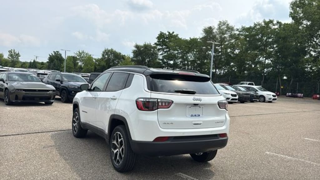 New 2026 Jeep Compass LIMITED 4X4 Sport Utility