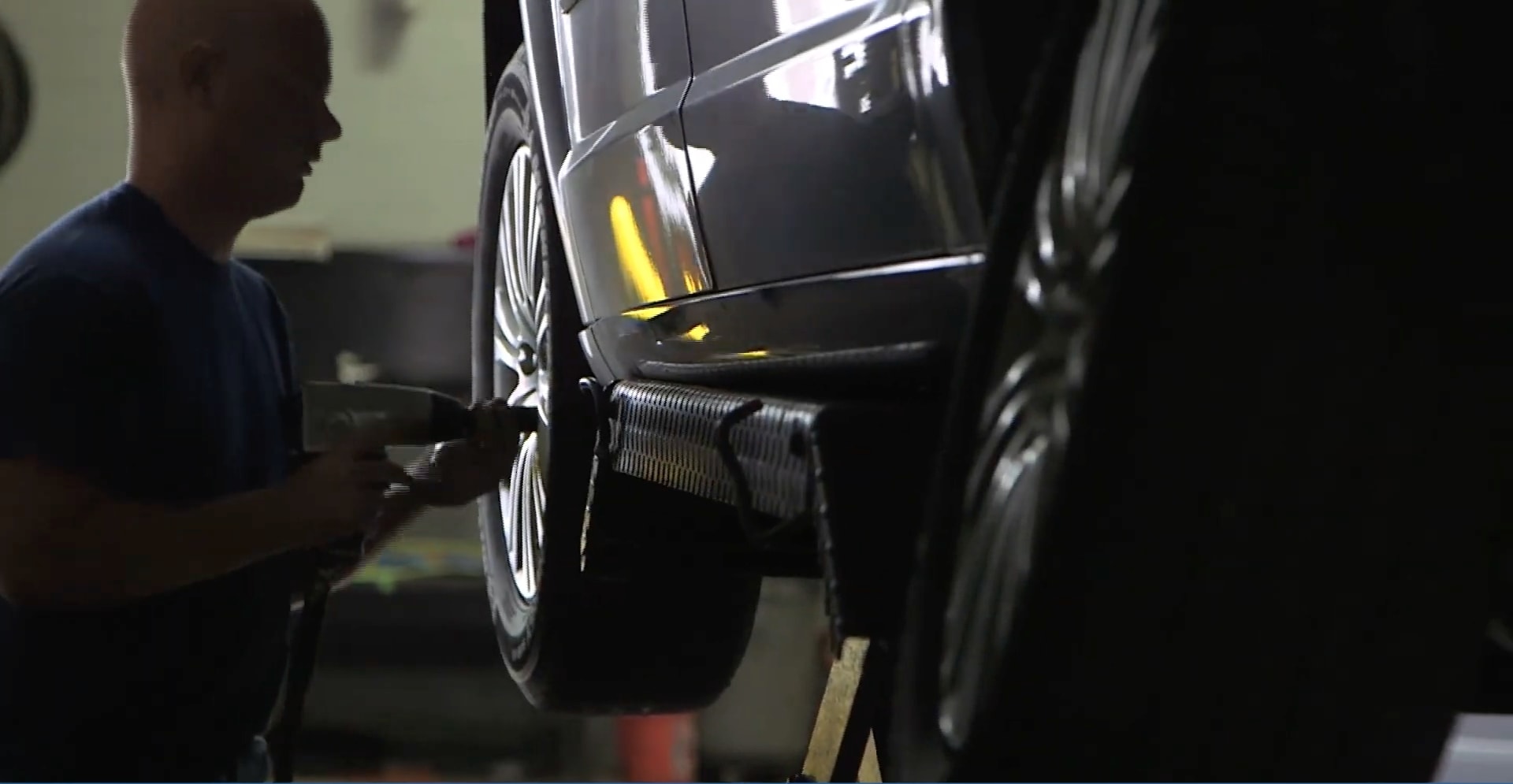 Certified service technician at Golling CDJR Grosse Pointe