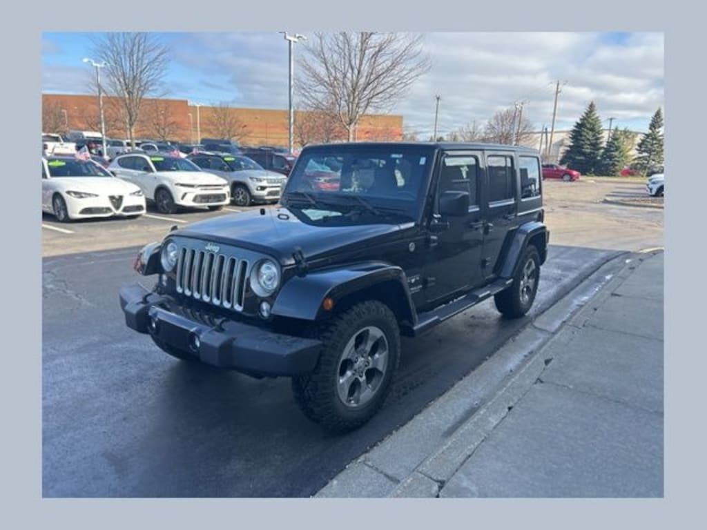 Used 2017 Jeep Wrangler Unlimited Sahara SUV