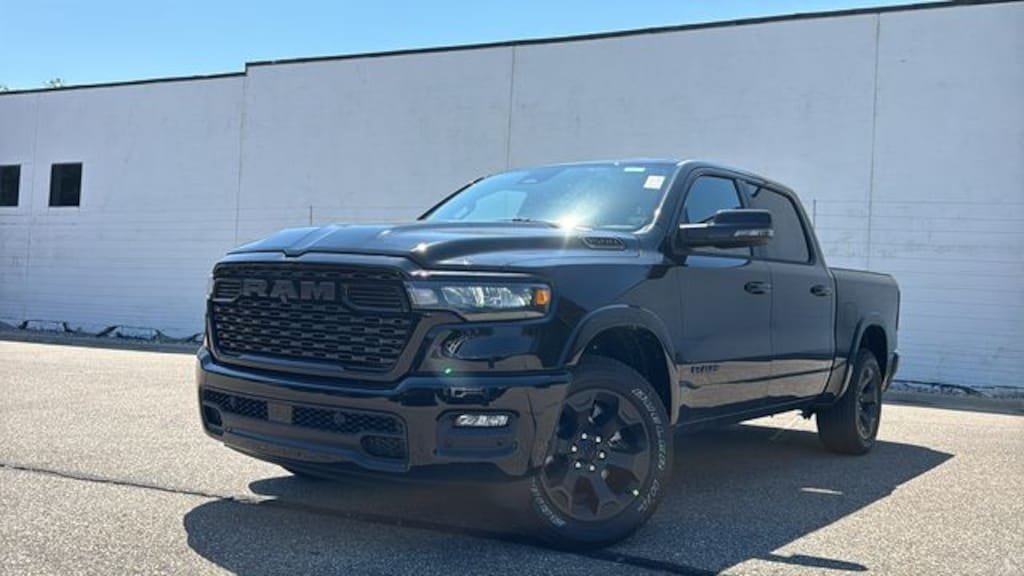 New 2026 Ram 1500 BIG HORN CREW CAB 4X4 5'7 BOX Pickup