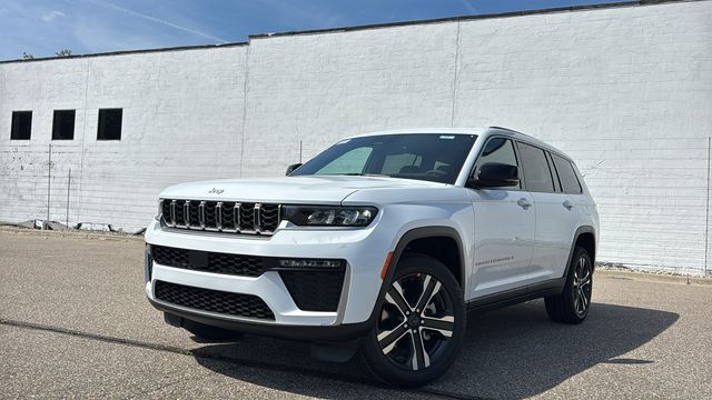 2027 Jeep Grand Cherokee L
