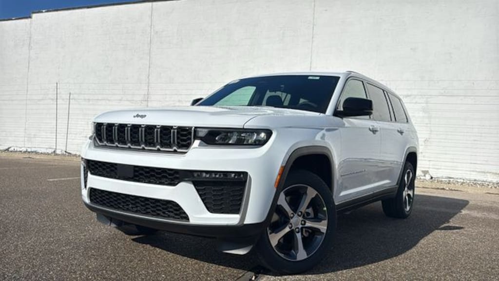 New 2026 Jeep Grand Cherokee L LIMITED 4X4 Sport Utility