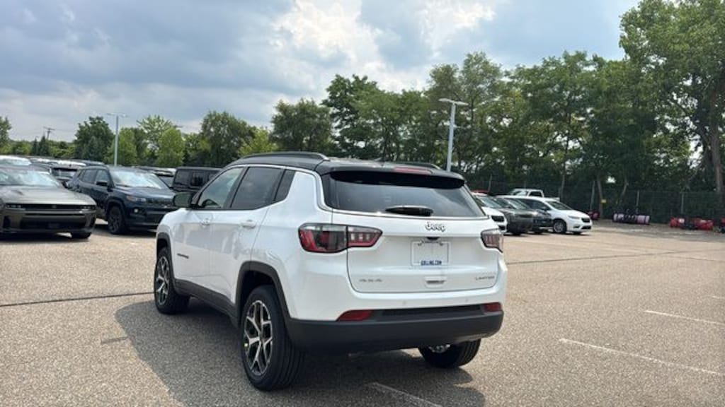 New 2026 Jeep Compass LIMITED 4X4 Sport Utility