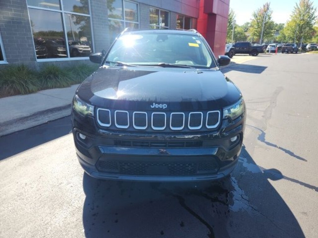 Certified 2022 Jeep Compass Latitude Lux SUV