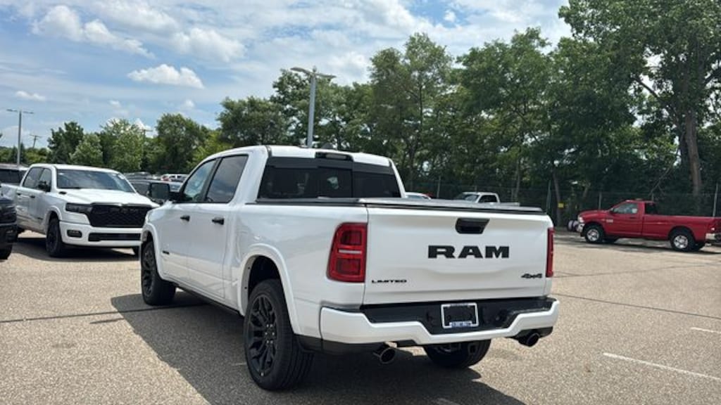 New 2026 Ram 1500 LIMITED CREW CAB 4X4 5'7 BOX Pickup