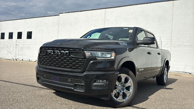 2026 Ram 1500 BIG HORN CREW CAB 4X4 5'7 BOX Pickup