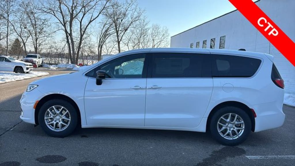 Used 2026 Chrysler Pacifica Select Minivan/Van