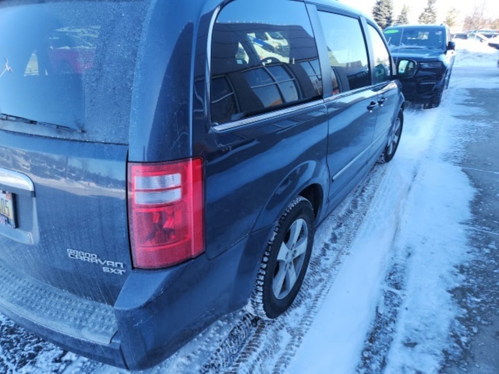 Used 2009 Dodge Grand Caravan SXT Minivan/Van