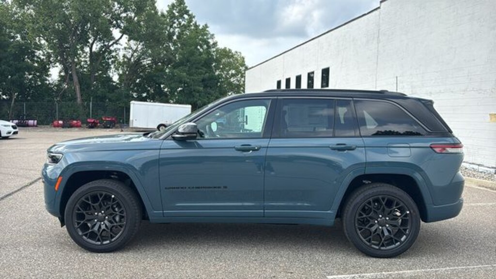 New 2026 Jeep Grand Cherokee SUMMIT 4X4 Sport Utility