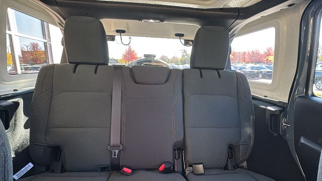 2026 Jeep Wrangler 4-Door Willys - Photo 13