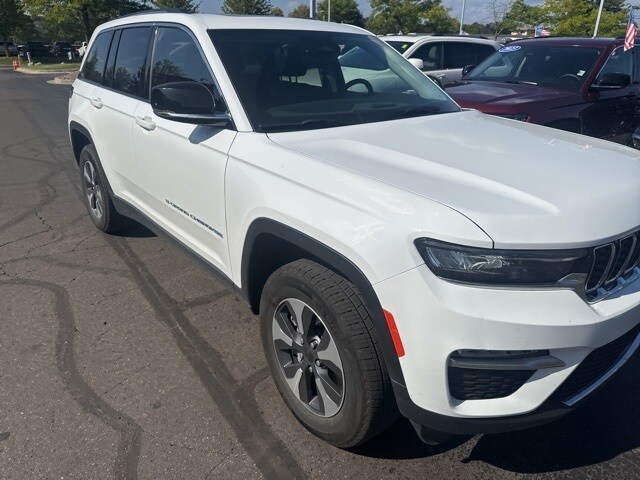 2022 Jeep Grand Cherokee 4xe Base photo 2