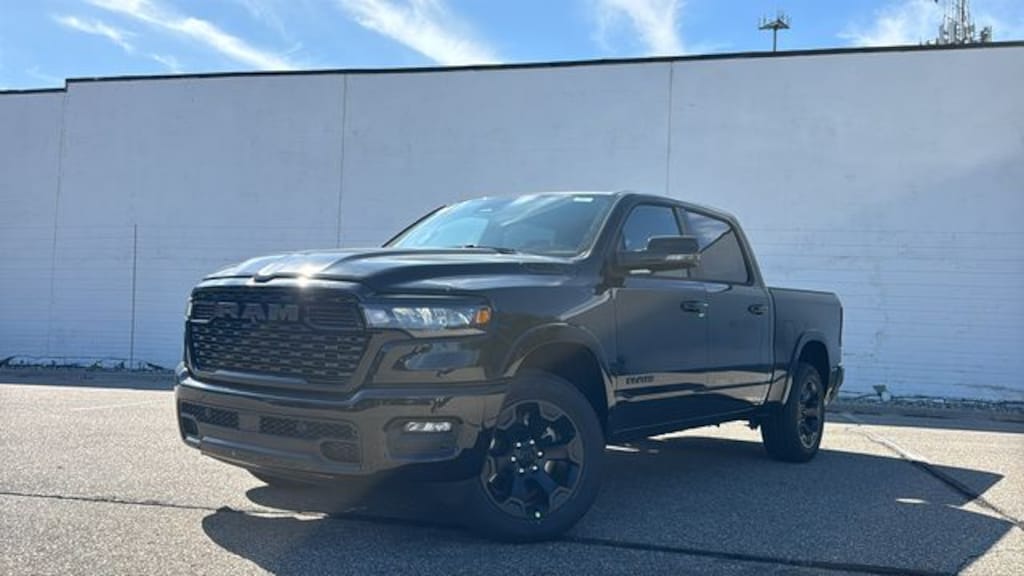 New 2027 Ram 1500 BIG HORN CREW CAB 4X4 5'7 BOX Pickup