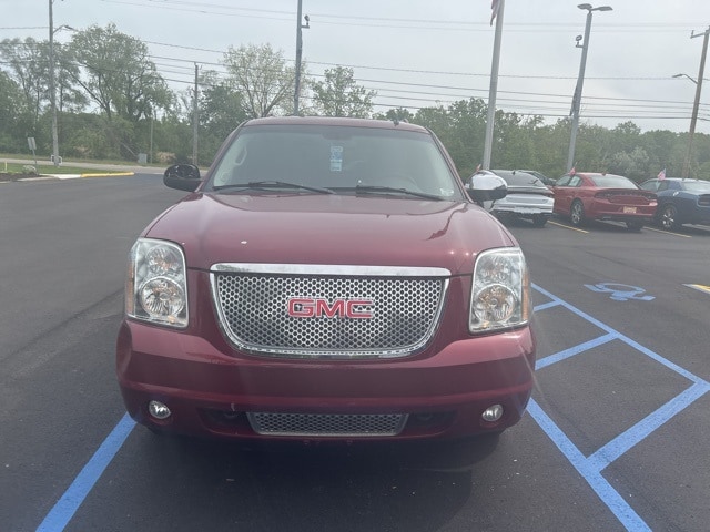 Used 2007 GMC Yukon Denali with VIN 1GKFK63877J201461 for sale in Bloomfield, MI