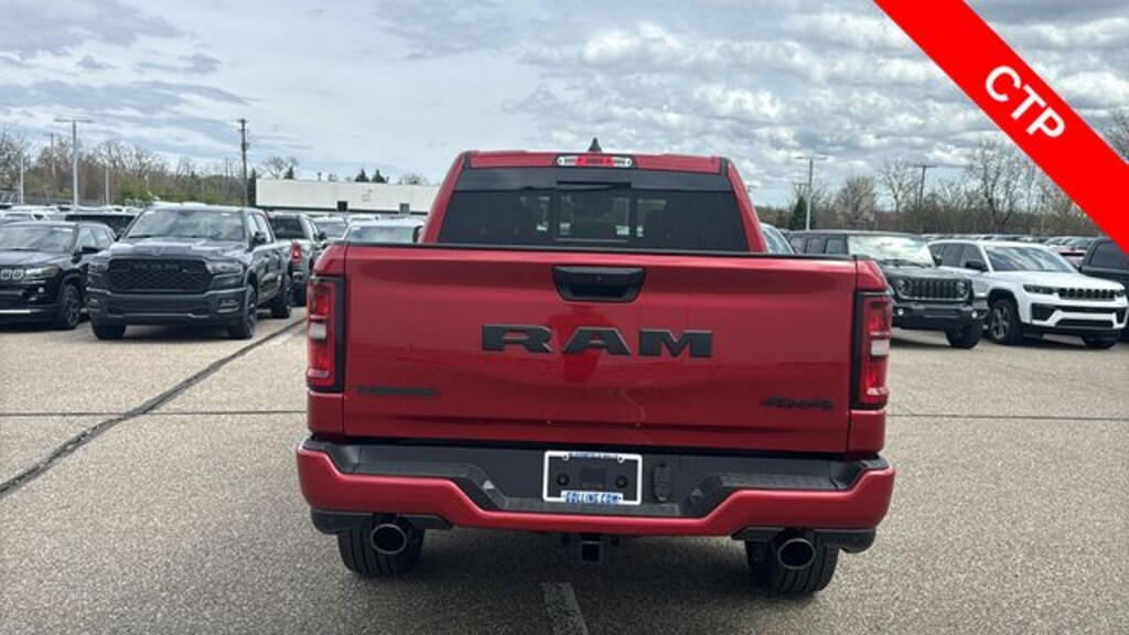 New 2026 Ram 1500 LARAMIE CREW CAB 4X4 5'7 BOX Pickup