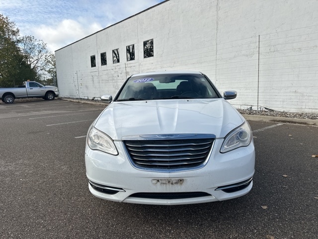 Used 2012 Chrysler 200 Limited with VIN 1C3CCBCB6CN308489 for sale in Bloomfield Township, MI