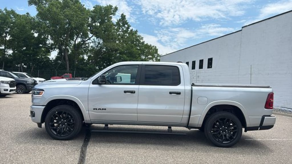 New 2026 Ram 1500 LIMITED CREW CAB 4X4 5'7 BOX Pickup