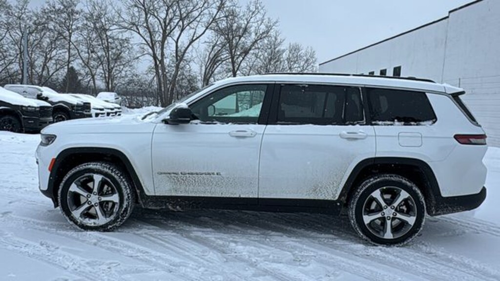 New 2026 Jeep Grand Cherokee L LIMITED 4X4 Sport Utility