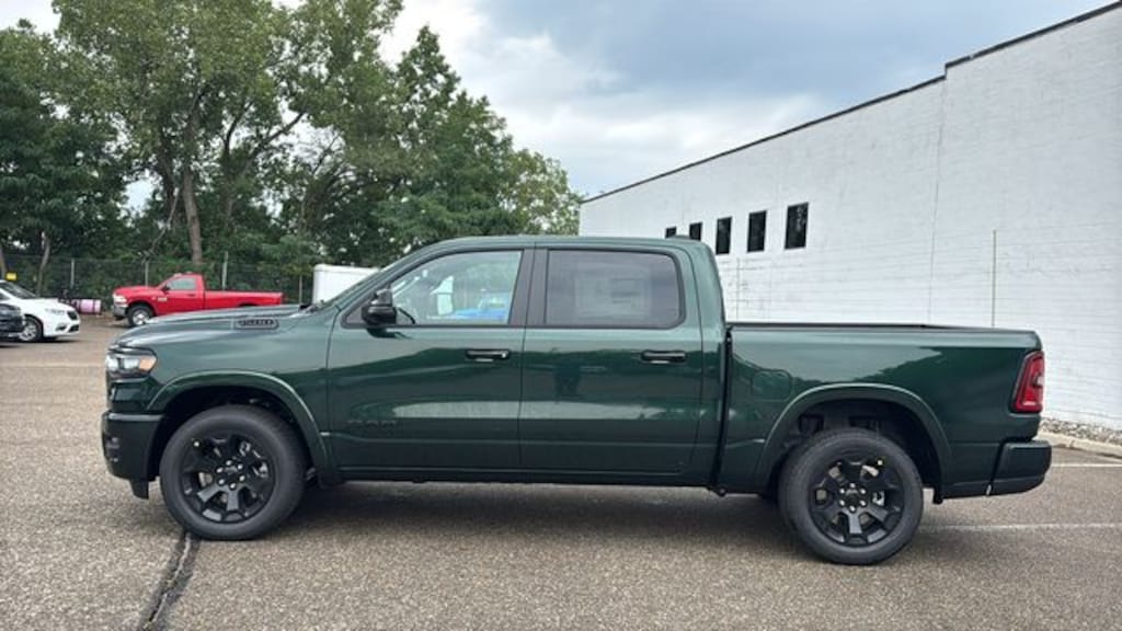 New 2027 Ram 1500 BIG HORN CREW CAB 4X4 5'7 BOX Pickup