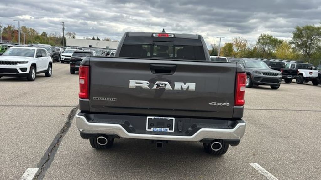New 2026 Ram 1500 BIG HORN CREW CAB 4X4 5'7 BOX Pickup