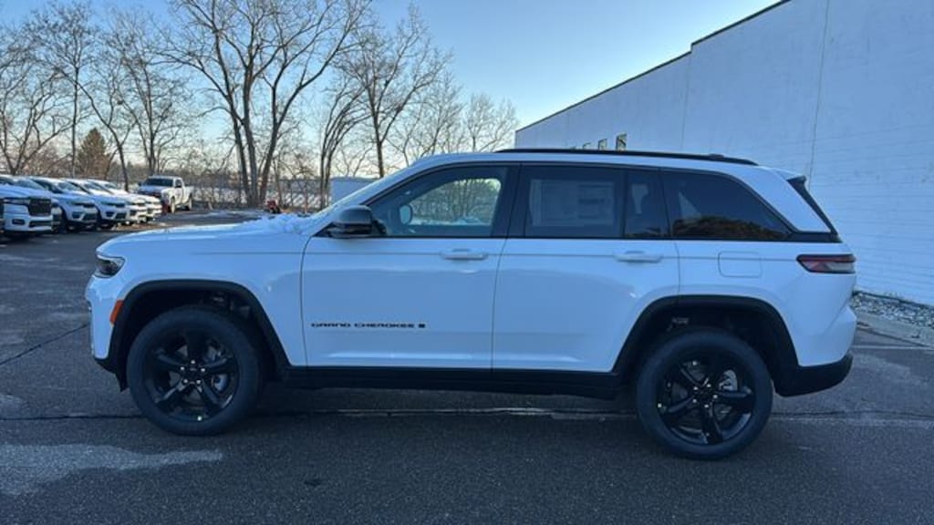 New 2026 Jeep Grand Cherokee LIMITED 4X4 Sport Utility