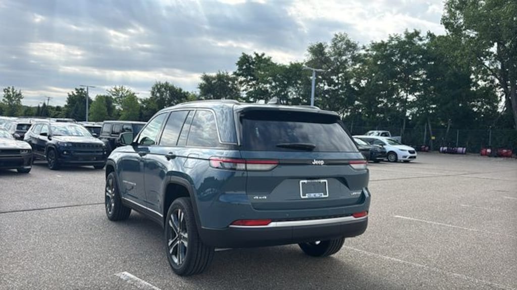 New 2027 Jeep Grand Cherokee Limited Sport Utility