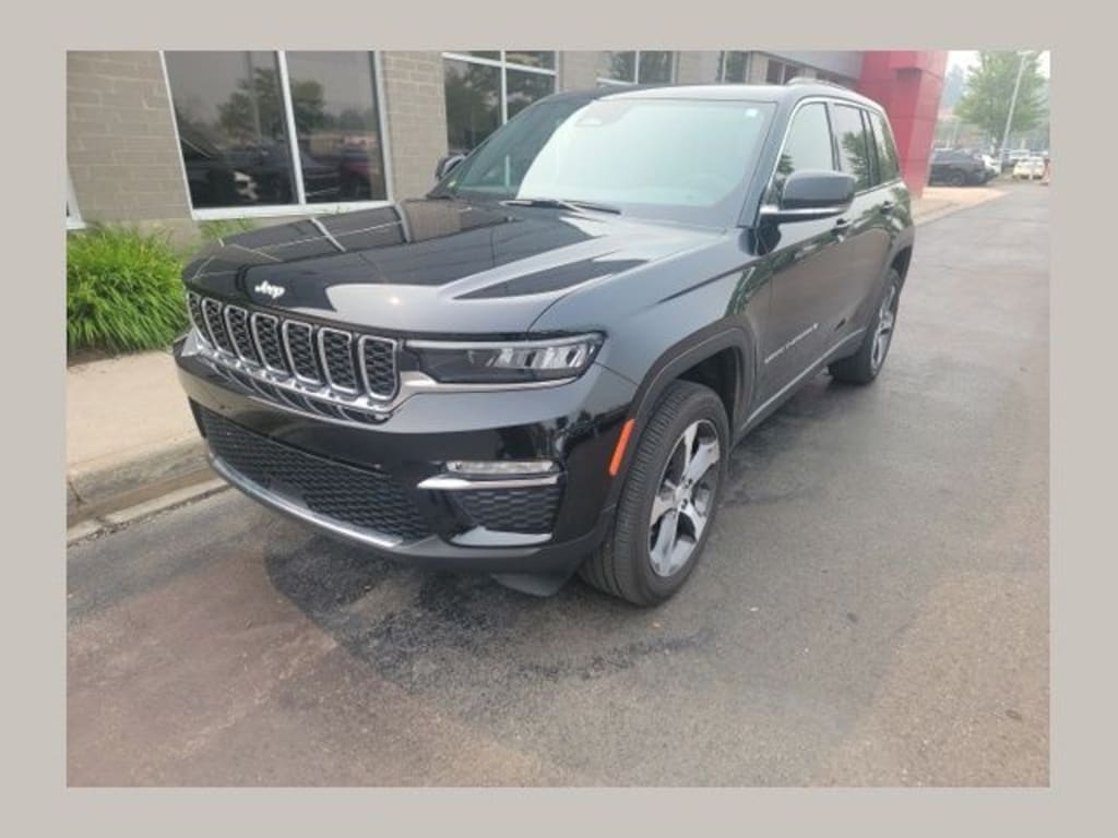 Used 2024 Jeep Grand Cherokee Limited SUV