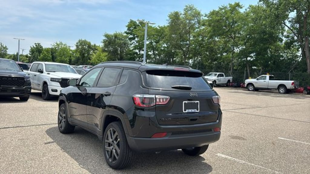 New 2026 Jeep Compass LIMITED ALTITUDE 4X4 Sport Utility