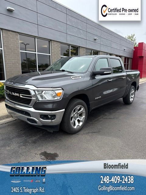 2020 RAM 1500 Big Horn/Lone Star 4x4 Crew Cab 5'7's photo