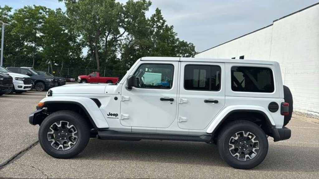 New 2026 Jeep Wrangler 4-DOOR SAHARA Sport Utility