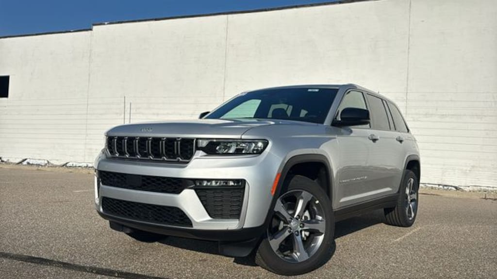New 2026 Jeep Grand Cherokee LIMITED 4X4 Sport Utility