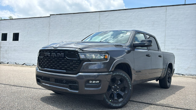 2026 Ram 1500 BIG HORN CREW CAB 4X4 5'7 BOX Pickup