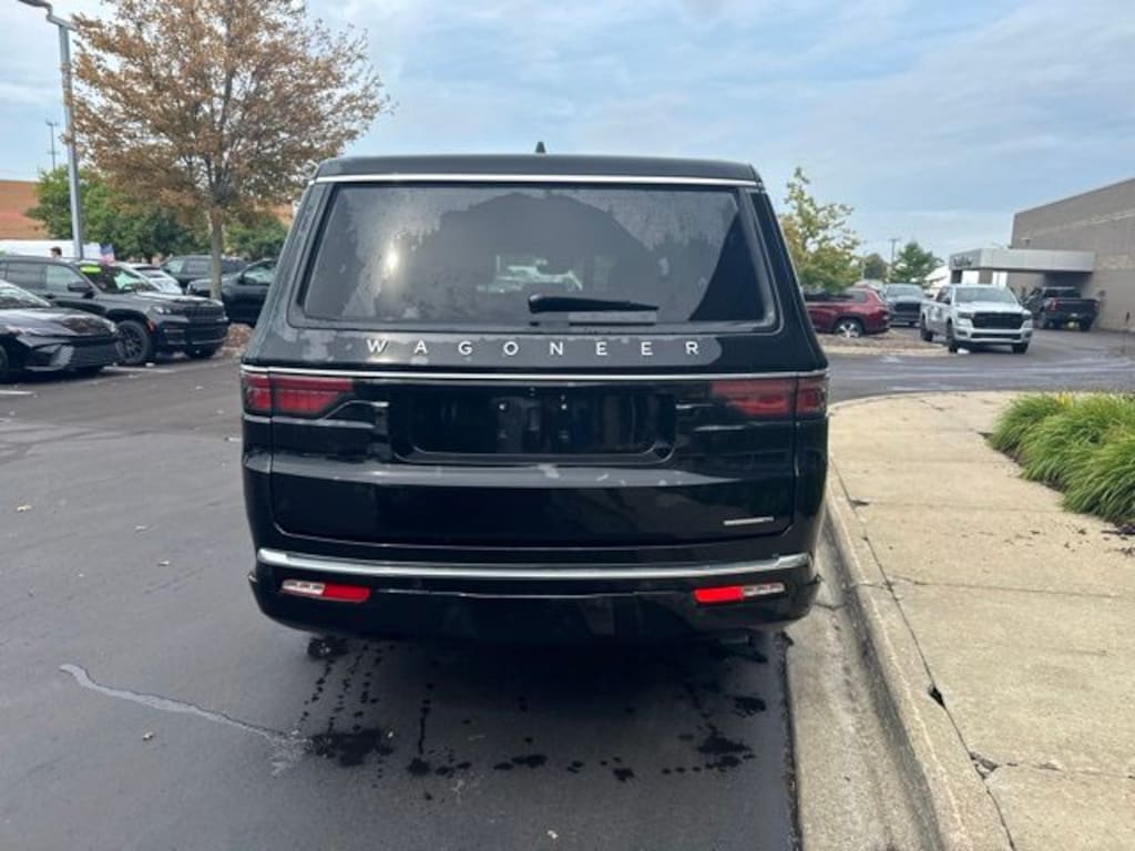 Certified 2024 Jeep Wagoneer L Series II SUV