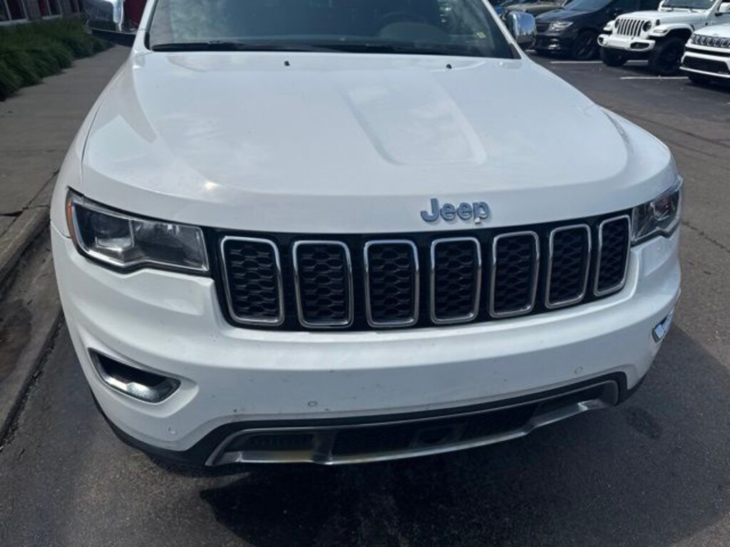 Used 2018 Jeep Grand Cherokee Limited SUV