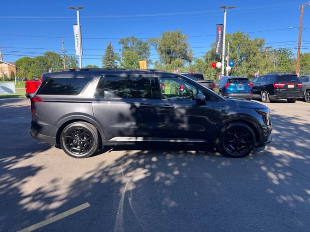 Certified 2026 Kia Carnival SX Prestige Minivan/Van
