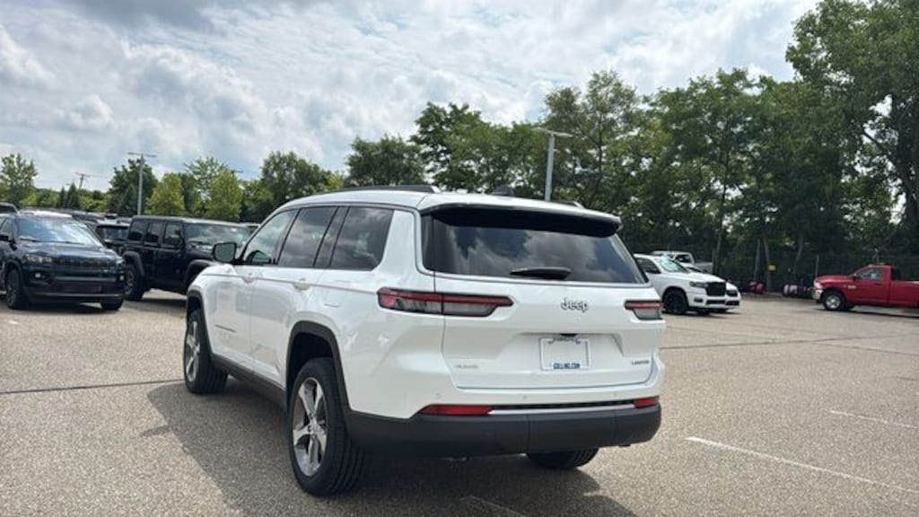 New 2026 Jeep Grand Cherokee L LIMITED 4X4 Sport Utility