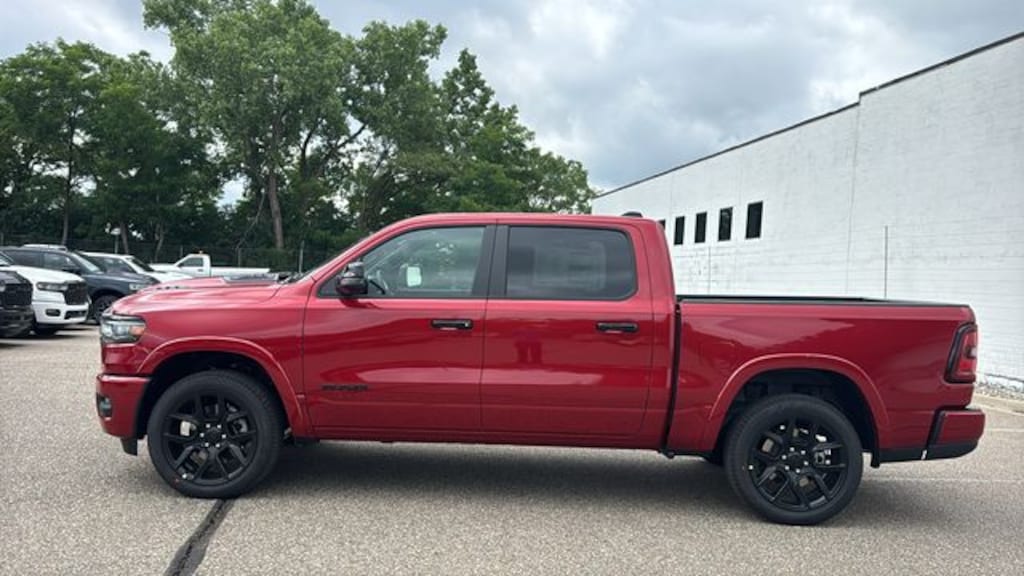 New 2026 Ram 1500 LARAMIE CREW CAB 4X4 5'7 BOX Pickup